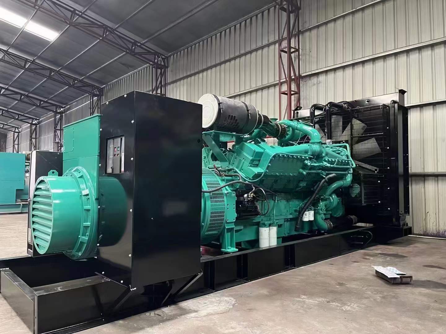 肥西如何降低 800kW 柴油发电机输出电流的波动？